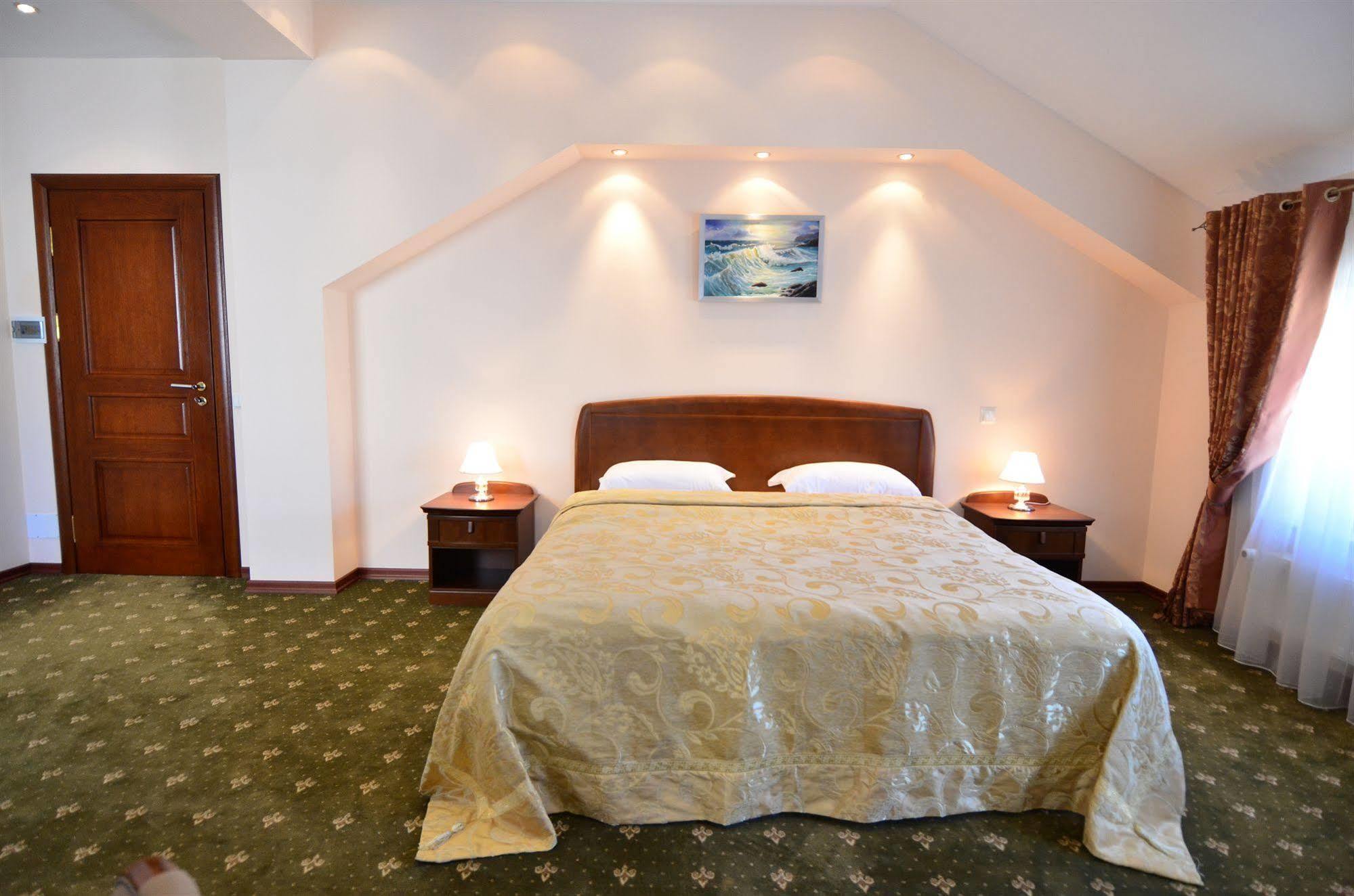 Platinum Hotel Kiszyniów Zewnętrze zdjęcie